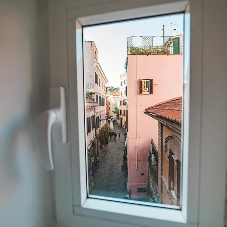 The Yellow Nest In Trastevere *