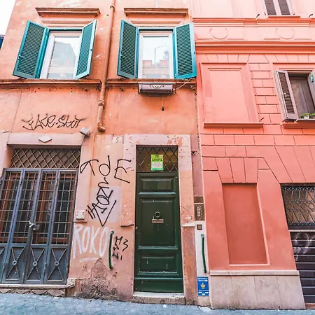 The Yellow Nest In Trastevere 公寓